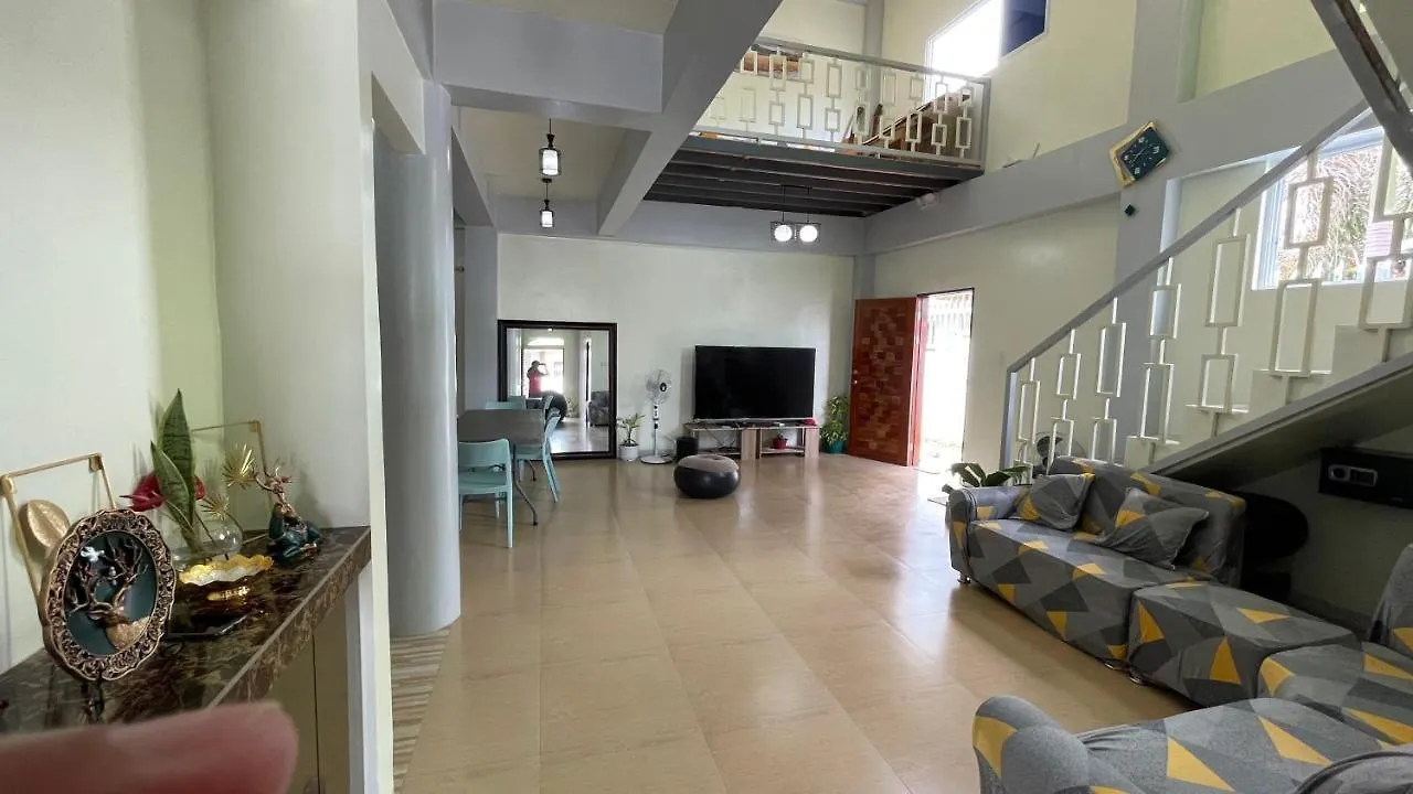 Charming Apartelle With Swimming Pool -Exclusive Davao City Villa