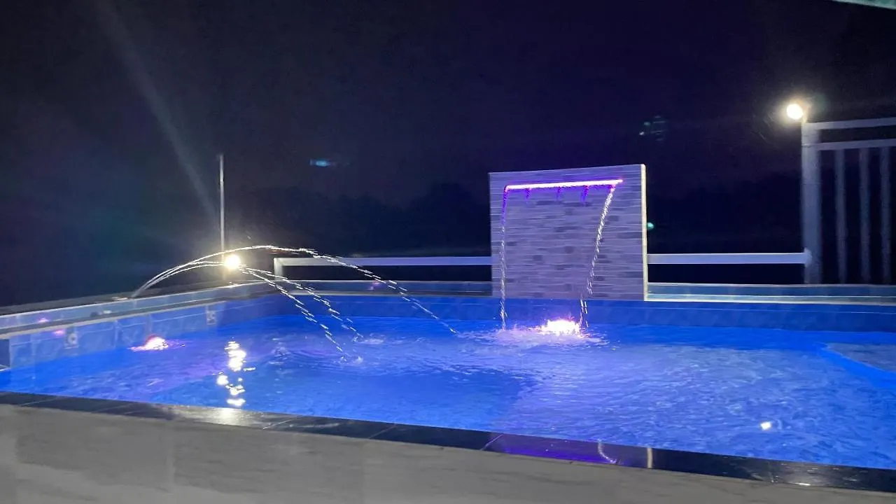 Charming Apartelle With Swimming Pool -Exclusive Davao City Villa